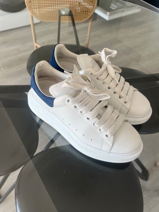Sneakers Alexander McQueen Bianchi e Blu