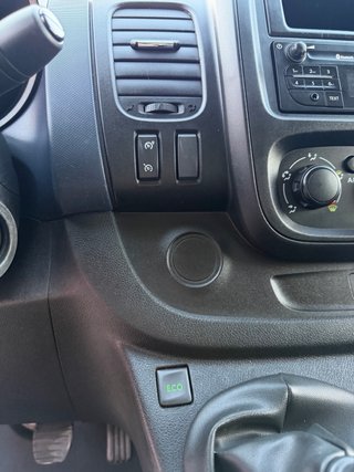 Opel Vivaro L2H1 2018 • 38.000 km • Único propieta