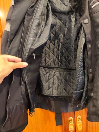 Chaqueta de moto negra