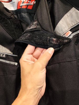Chaqueta de moto negra