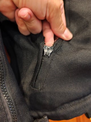 Chaqueta de moto negra