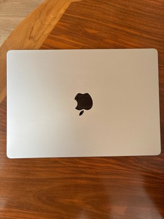 MacBook Pro 14 Plata Chip Pro M4 2024