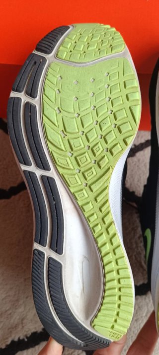 Nike Air Zoom Pegasus 37 Negro/Verde