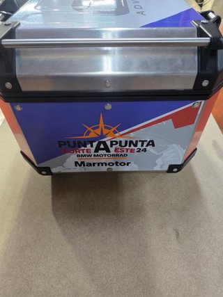Baúl Givi 58L Outback