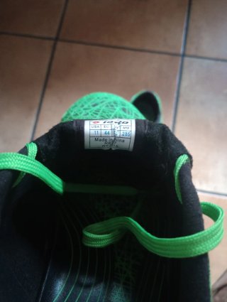 Botas de fútbol Lotto Zhero Gravity Talla 44