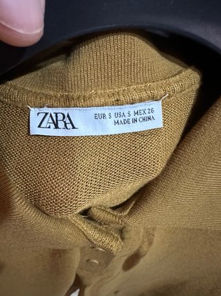 Polo Zara verde oliva mujer