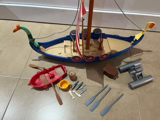 Lote Playmobil Barco y Accesorios