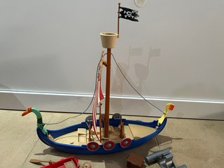 Lote Playmobil Barco y Accesorios