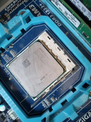 Pc antiguo si disco duro ni ram