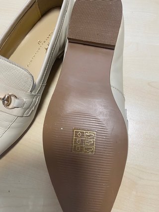 Mocasines Castellanos Beige Talla 36 Sin Estrenar