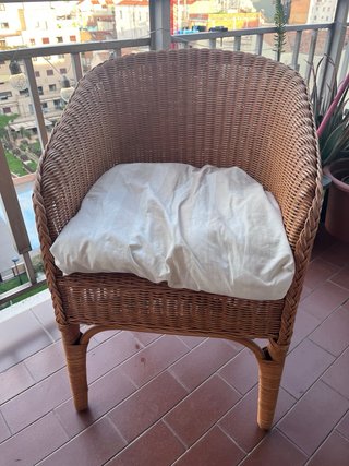 Silla de ratán para exterior 2 sillas y 2 mesas