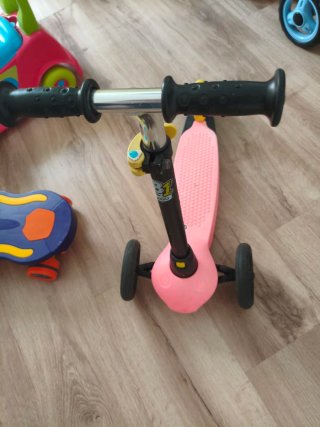 Cochecito y patinete infantil  TODO  25€