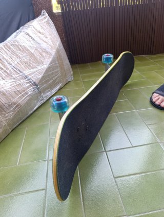 Skate profesional Kyron Davis