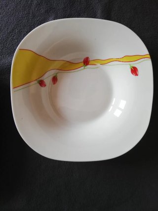 Vajilla porcelana diseño tulipanes