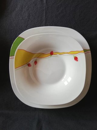 Vajilla porcelana diseño tulipanes
