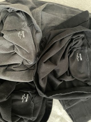 Mallas premamá negras y grises