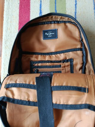 Mochila Pepe Jeans London Negra y Azul