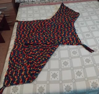 Manta tejida a mano multicolor
