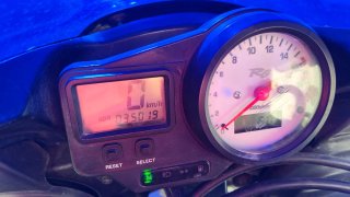 Moto Yamaha R6 Azul Deportiva