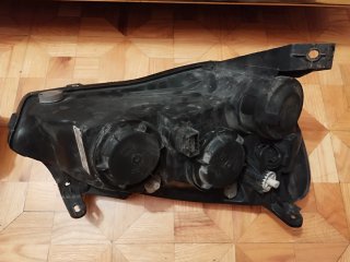 2 Faros Opel Corsa 2002