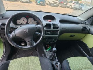 Peugeot 206 2002