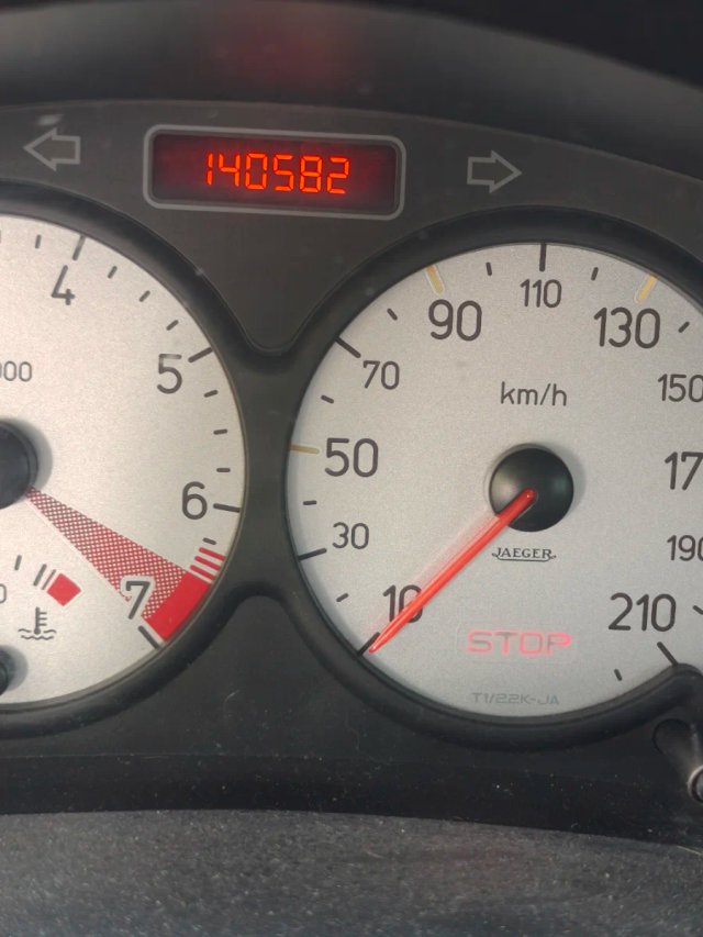 Peugeot 206 2002