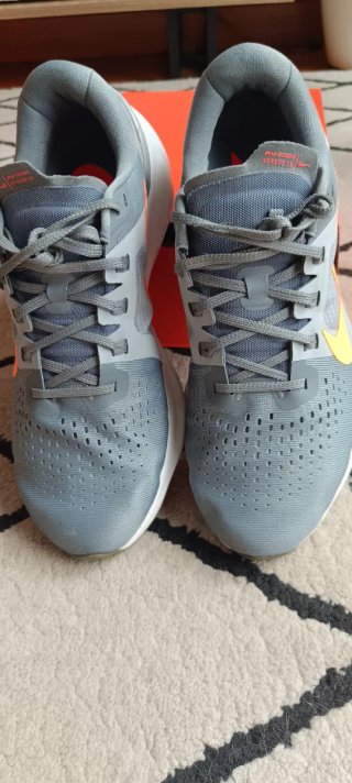 Zapatillas Nike Air Zoom Vomero 15 Gris Naranja