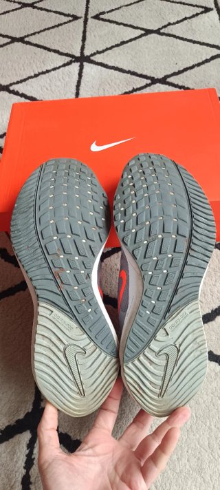 Zapatillas Nike Air Zoom Vomero 15 Gris Naranja