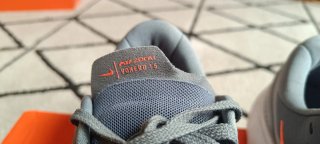 Zapatillas Nike Air Zoom Vomero 15 Gris Naranja