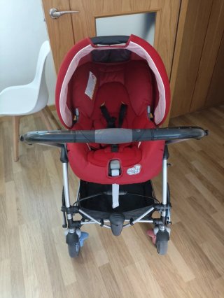 Carro Trío Bebé Rojo Bebé Confort
