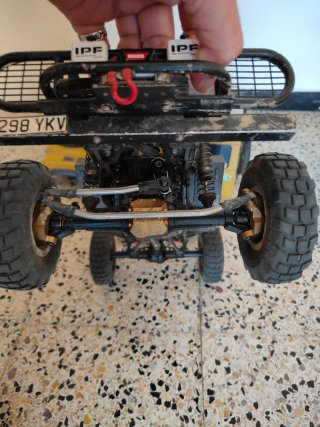 AXIAL DEFENDER 1/10 RC Coche Todoterreno.