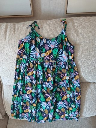Lote 2 vestidos + mono niña. Talla 7-8 años.