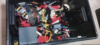 Caja de Lego con piezas de todo tipo 9kg