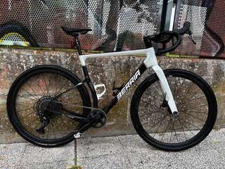 Berria Belador Allroad Sram Apex 12v. Gravel
