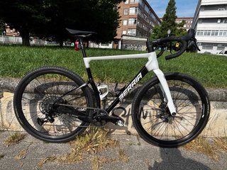 Berria Belador Allroad Sram Apex 12v. Gravel