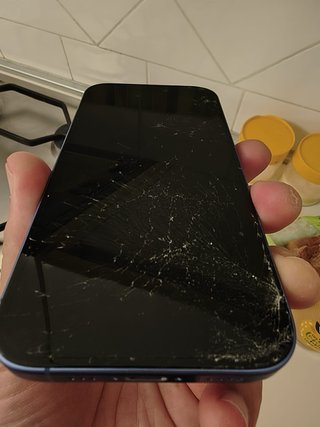 iPhone 16 Apple