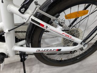 Bicicleta plegable Merida blanca