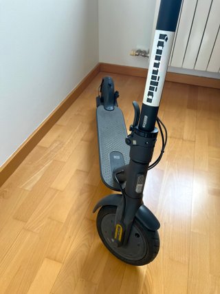 Patinete Eléctrico Xiaomi Mi Essential