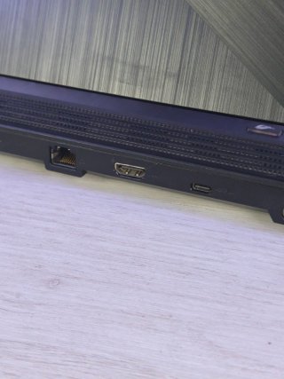 ASUS ROG Strix G17 i7 RTX 2070 32GB RAM