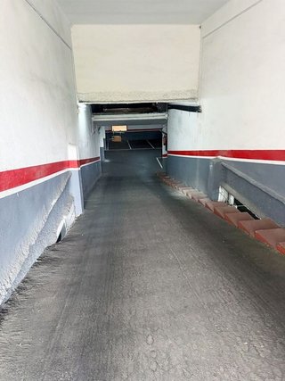 Garaje en venta en El Carmel en Barcelona