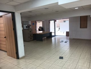 Local comercial en alquiler en La Salut en Barcelona