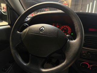 RENAULT MEGANE 1.6 DYNAMIQUE