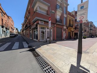 Local comercial en alquiler en Centre - Colomeres - Rambles en Gavà