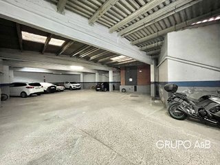 Local comercial en venta en Olesa de Montserrat