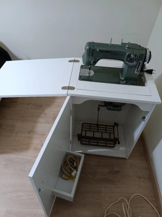 Máquina de coser Refrey Transforma