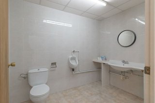 Local comercial en venta en Centre en Hospitalet de Llobregat, L´