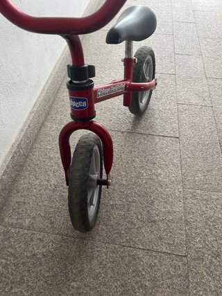 Bici de equilibrio roja Chicco Red Bullet
