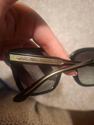 Gafas de sol Michael Kors negras y doradas
