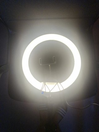 Aro de luz con soporte para móvil