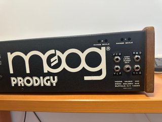Moog Prodigy Sintetizador